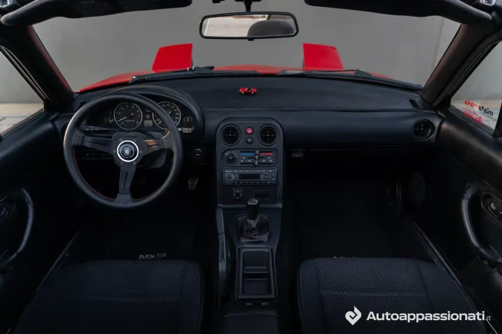 Mazda MX-5 NA 1.8 16v 1994 interni dall'alto