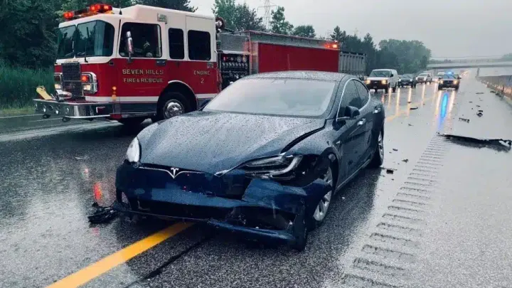 tesla model s incidente