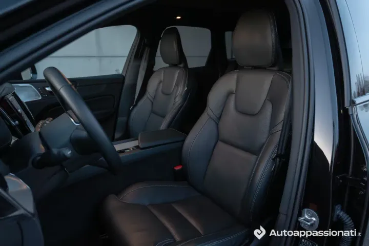 Volvo XC60 sedili 