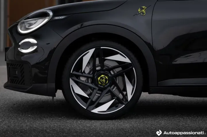 abarth 600e turismo 05