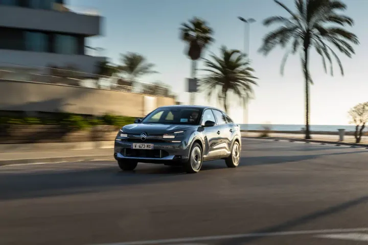 citroen c4 hybride max 016