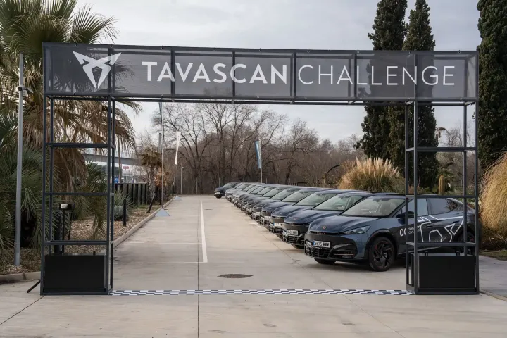 Cupra-Tavascan-Challenge-2025-partenza challenge