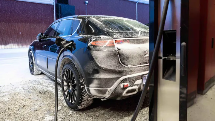Porsche Macan plug-in carica
