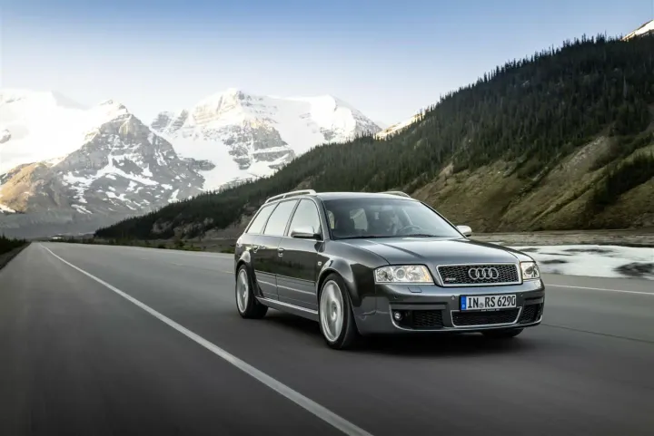 Audi RS 6 Avant C5