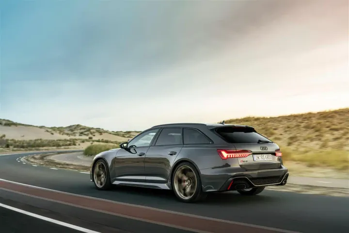 Audi RS 6 Avant C8