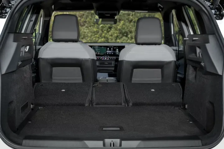 bagagliaio opel grandland phev 2025