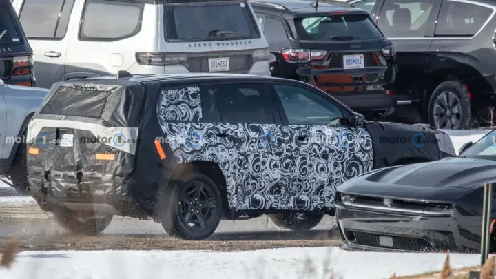 design dimensioni nuova Jeep Compass elettrica termica stla large
