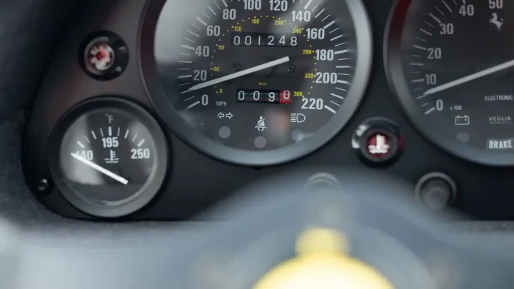 1990-ferrari-f40