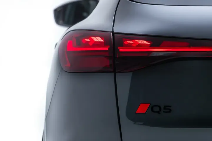 audi q5 2025 49