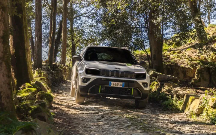 jeep avenger 4xe