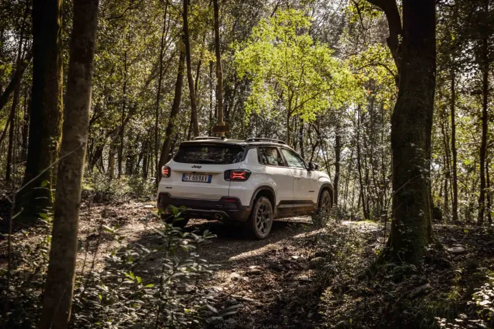 jeep avenger 4xe