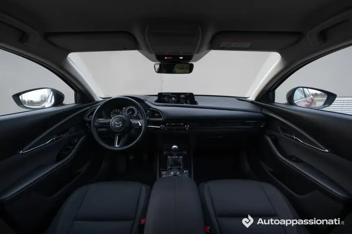 interni mazda cx-30 