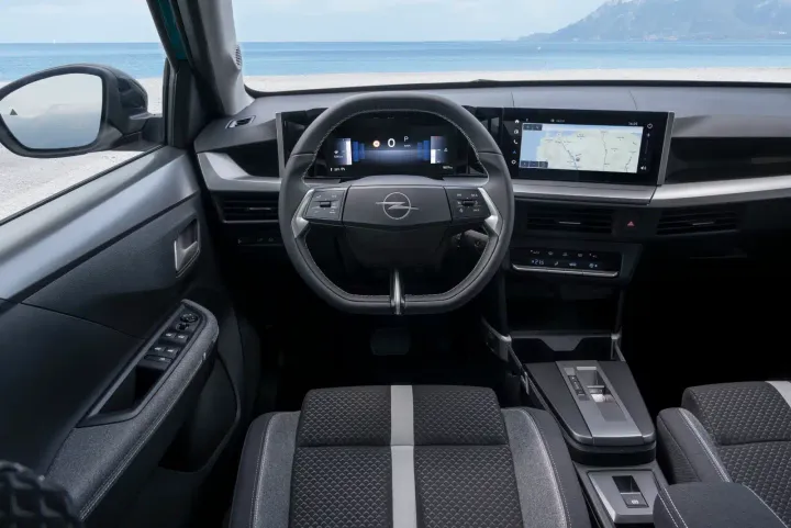 interni opel frontera hybrid