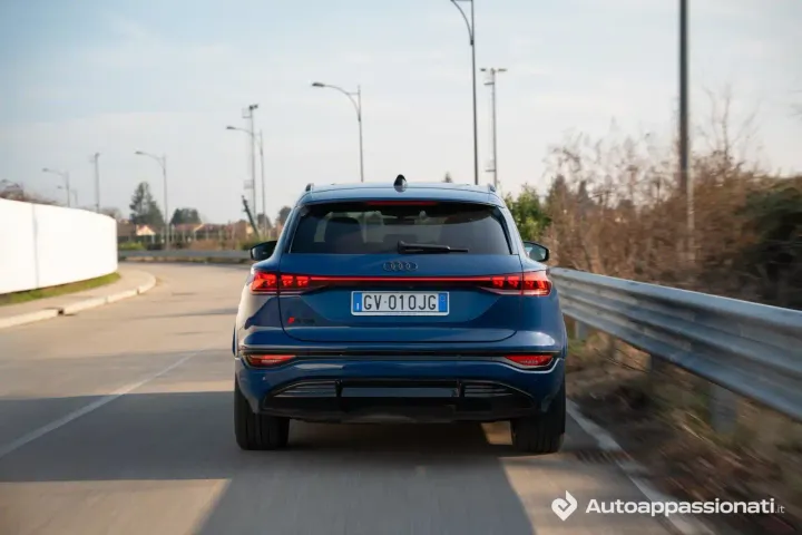 audi sq6 e tron 27