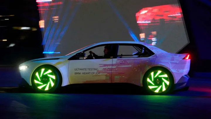 bmw vision driving experience