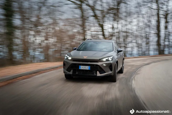cupra formentor vz plug in 26