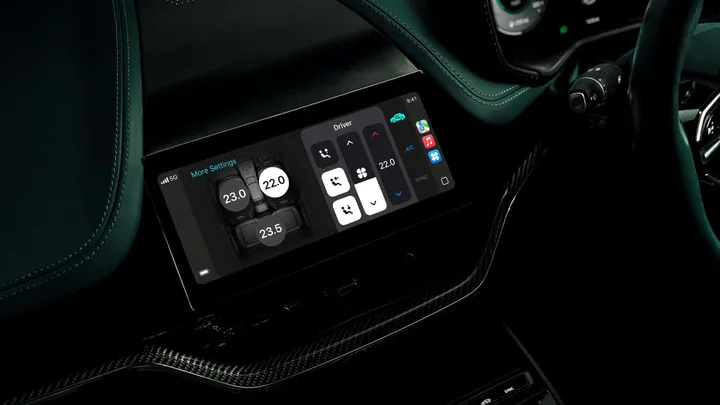 Apple CarPlay Ultra Aston Martin