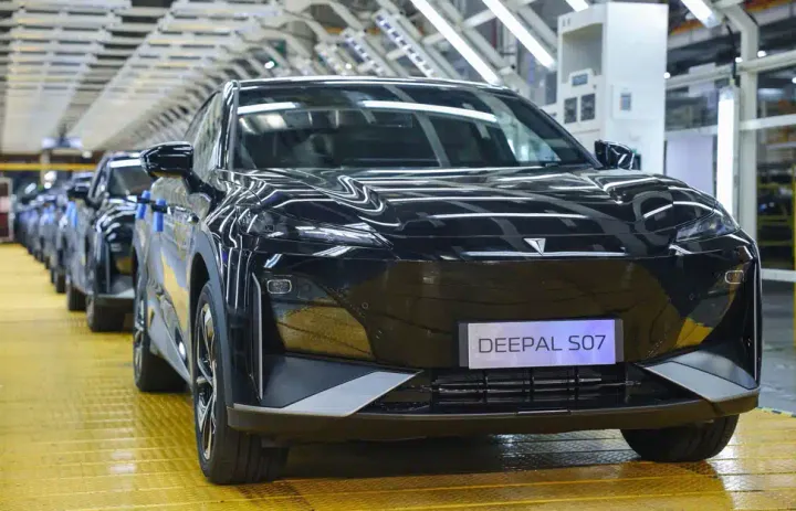 Deepal S07