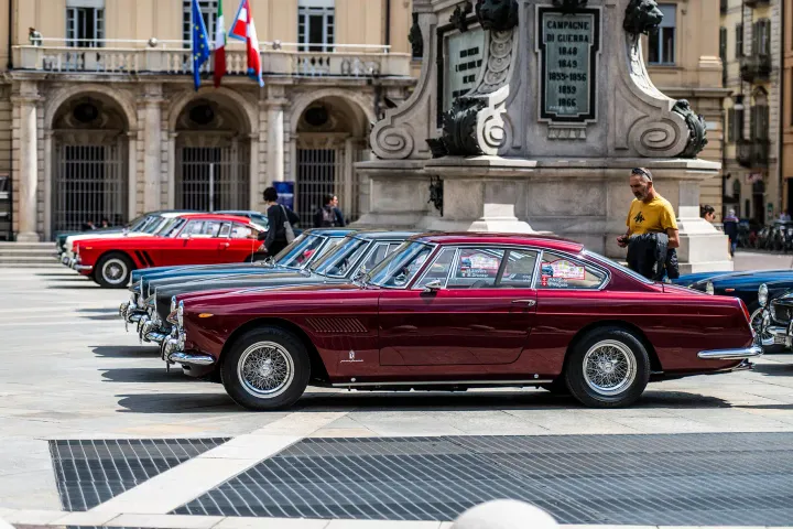Ferrari raduno 250 gte