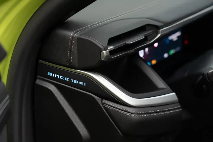 dettaglio interni jeep compass 2025