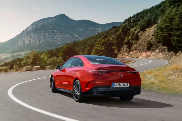 Nuova Mercedes CLA