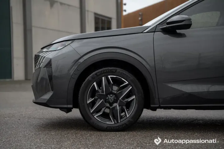 peugeot 3008 hybrid 07
