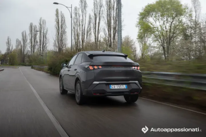 peugeot 3008 hybrid 22