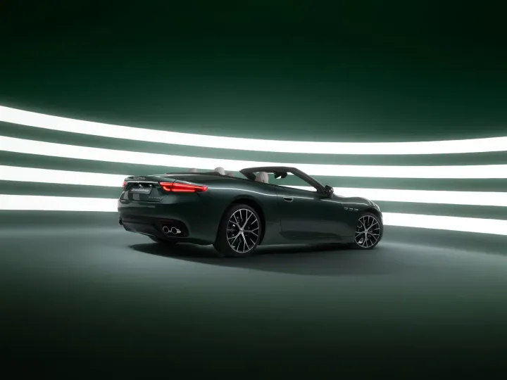 maserati-grancabrio-490
