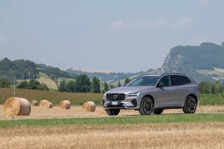 volvo xc60 plug-in hybrid