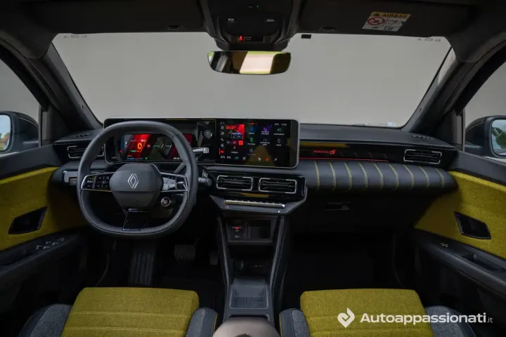 interni renault 5 e-tech