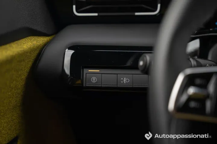 pulsante adas renault 5 e-tech