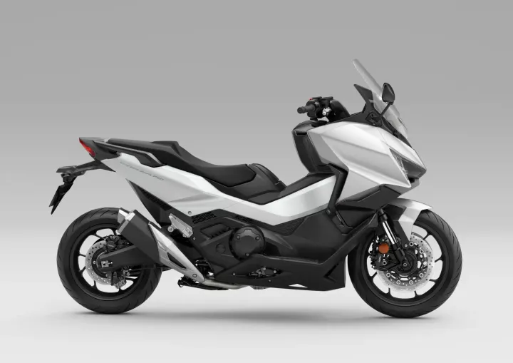 honda-forza-750 MY2026