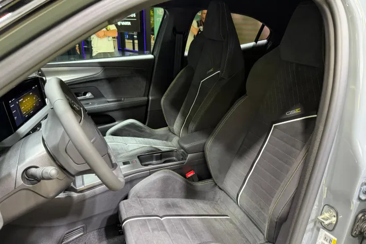 Opel Mokka GSE interni
