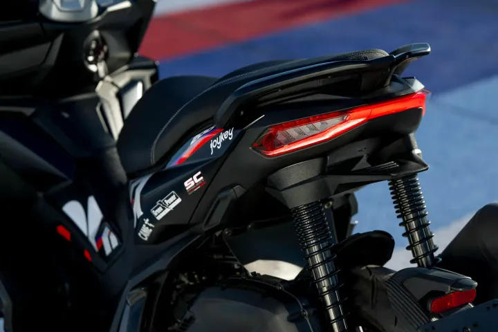 Aprilia SR GT Replica