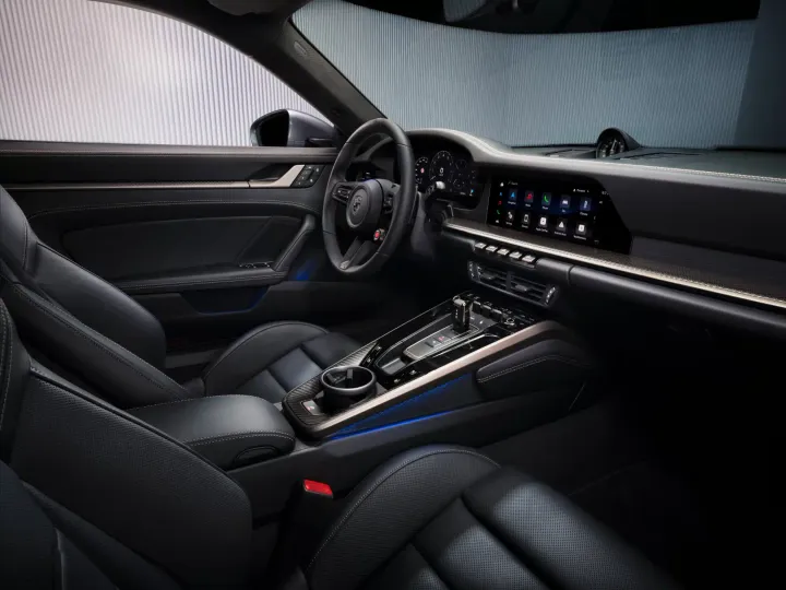 Porsche 911 Turbo S 2026 interni