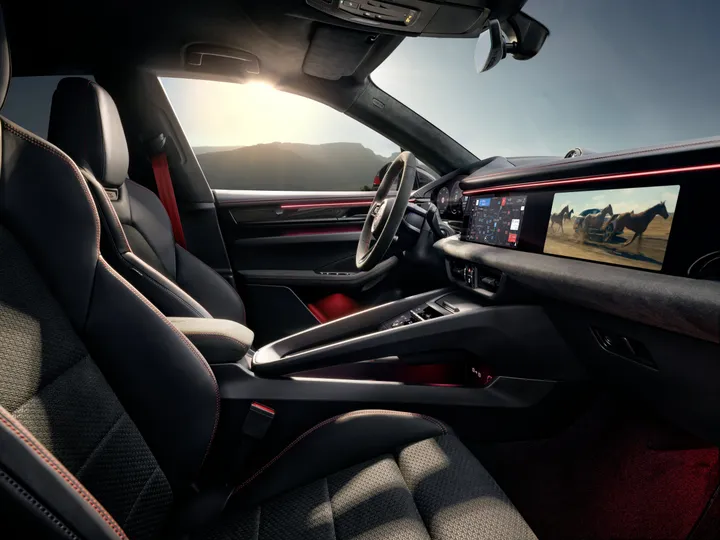 macan-gts interni