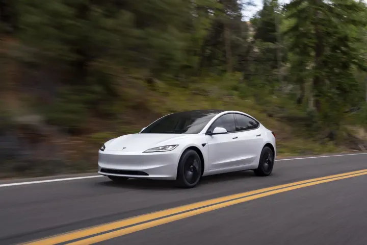 Tesla Model 3 Standard