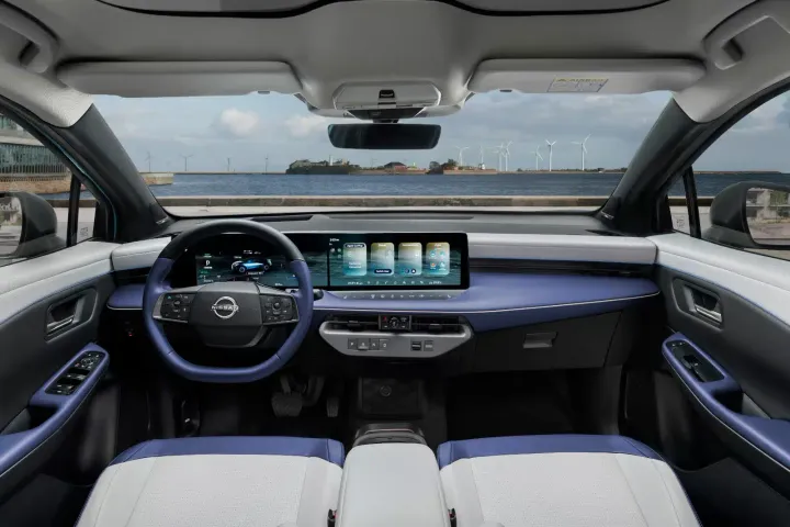 interni nissan leaf 2026