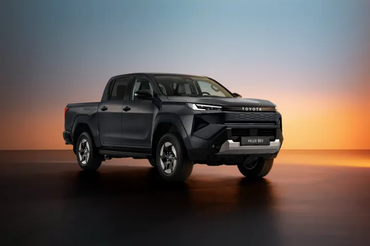 toyota hilux elettrico