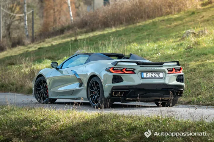 corvette c8 stingray 2025 10