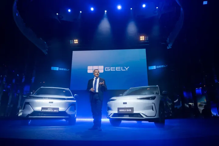Geely Nights_nov25_3