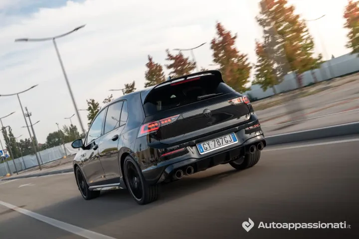 Volkswagen Golf R Black Edition