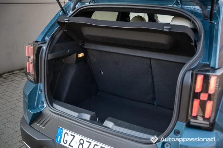 FIAT Grande Panda Hybrid bagagliaio