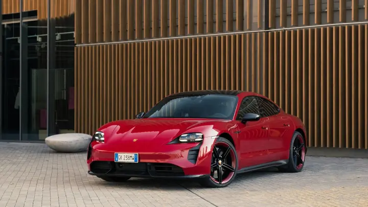 porsche taycan gts