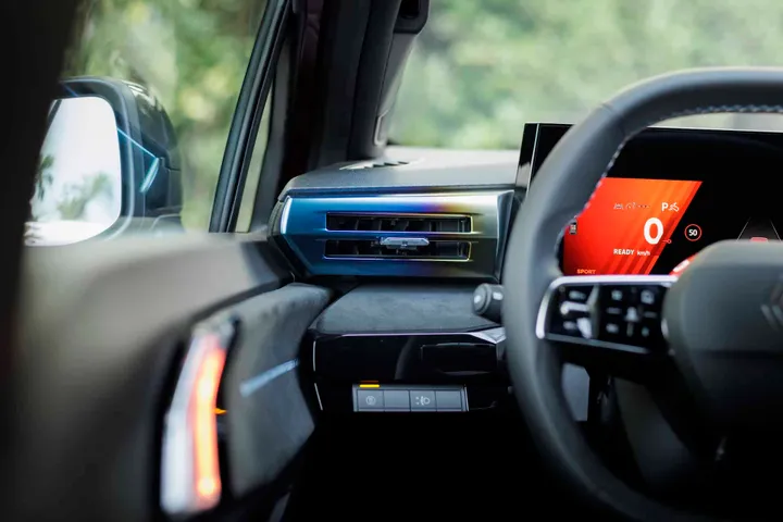 renault clio full hybrid e tech esprit alpine rouge absolu 53