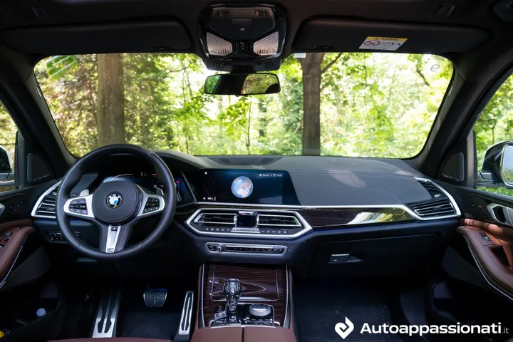 bmw x5 2019 abitacolo