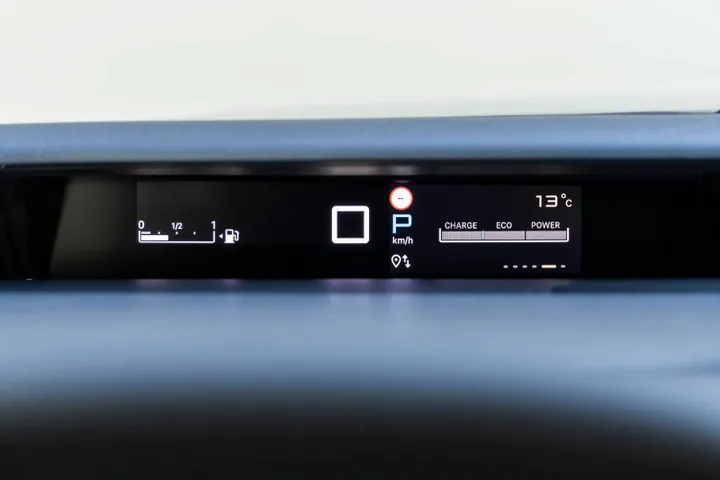 Citroen-C3-Aircross-Hybride-Max-049