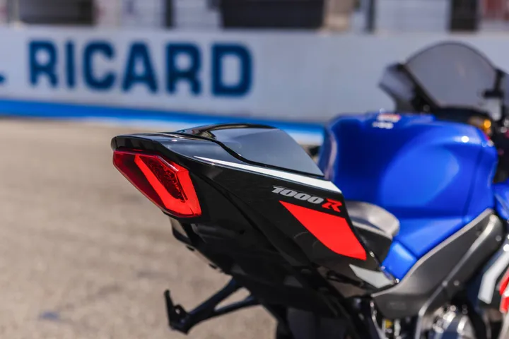 gsx-r1000r-blue-details-22-