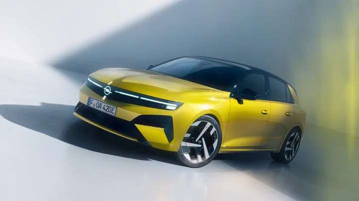 NuovaOpelAstra