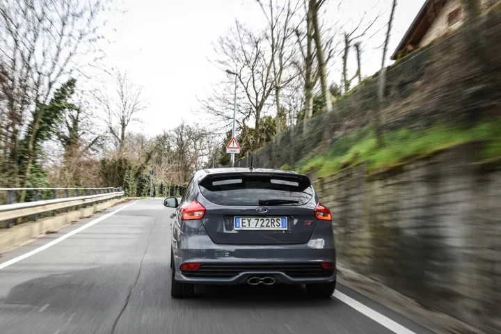 ford_focus_st_37